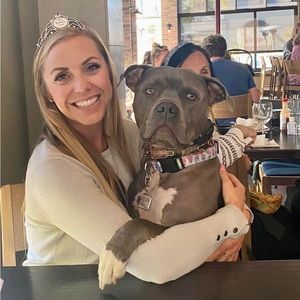 Meet your Posher, Holidais